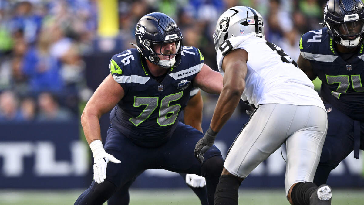 Seahawks preseason: Grey Zabel, Seahawks O-line plow Raiders